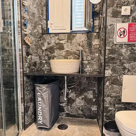 Old Fisherman's Corner 18 - Centro Old Town Appartement *